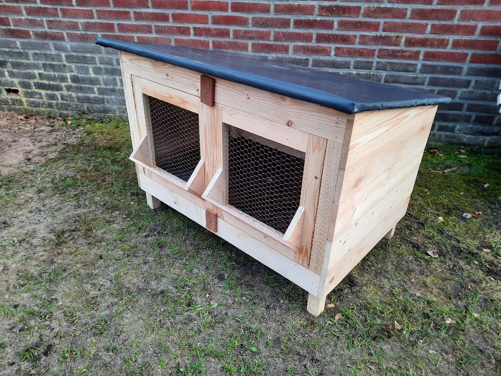 Nieuw Konijnenhok ,18mm betonplex bodem , 2 ruifdeurtjes, Ophalen, 60 tot 90 cm, Nieuw, Hok