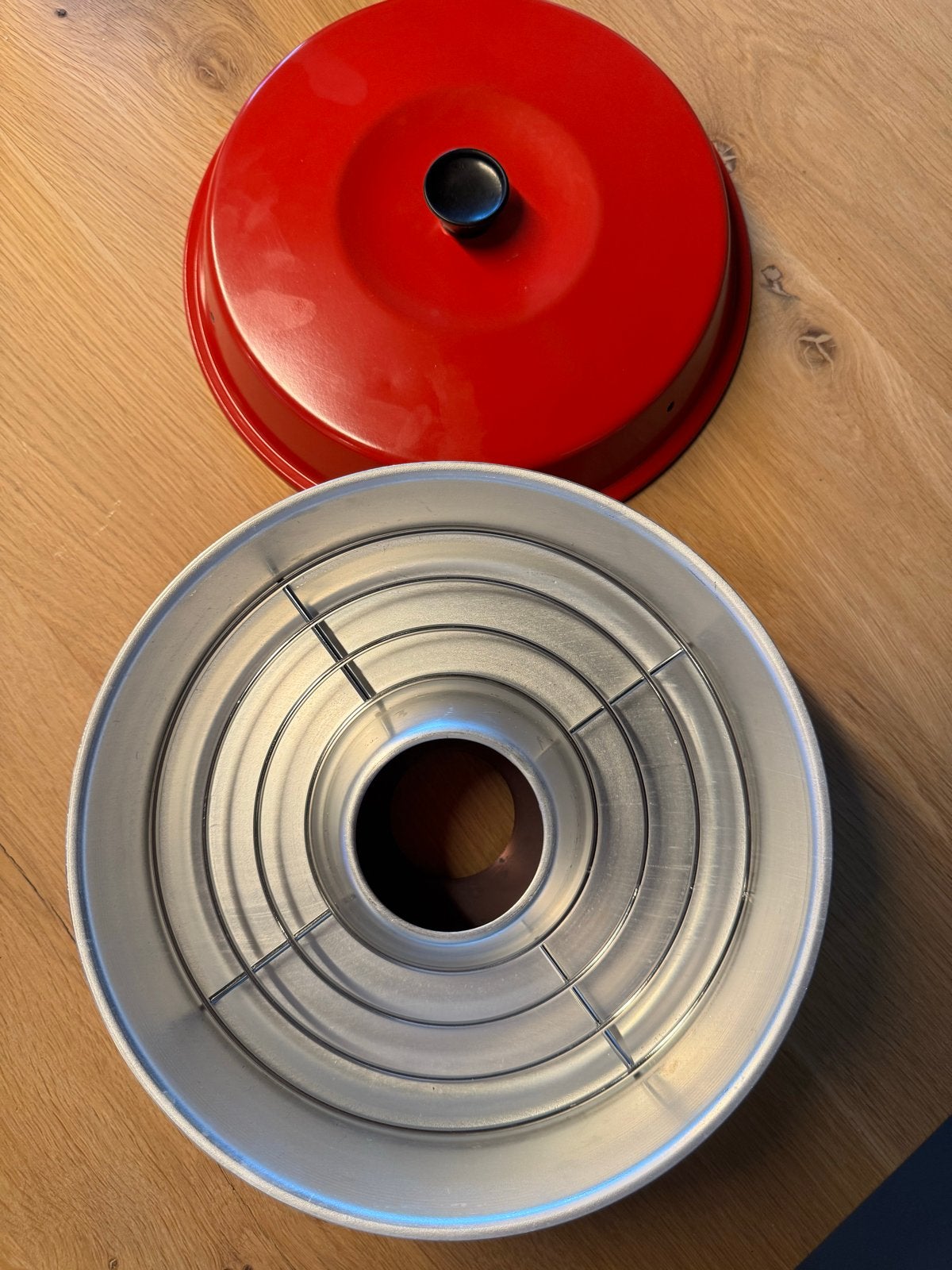 Omnia Camping Oven met kookboek en draagtas, Ophalen, Metaal, Rood, Overige merken