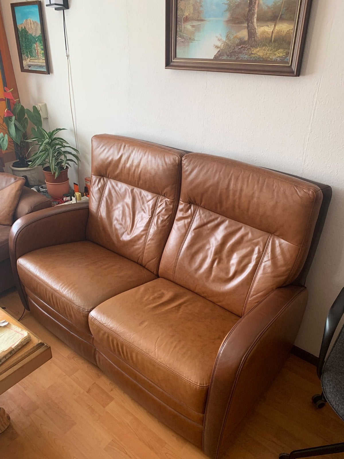 Comfortabele stevige bank,  bruine leren tweezitsbank, Ophalen, Gebruikt, Klassiek, 150 tot 200 cm