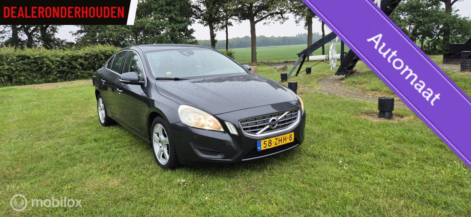 Dealer Onderhouden Volvo S60 1.6 D2 Momentum/Aut/Clima/Navi/, Euro 5, Zwart, 4 cilinders, S60
