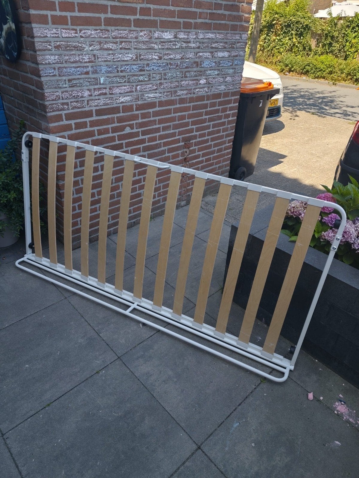 Onderschuifbed met Lattenbodem 90x200 cm - Zo goed als nieuw, Ophalen, Verstelbaar, 90 cm, Eenpersoons