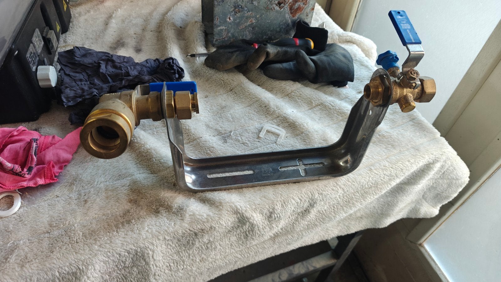 Watermeter beugel met kranen, Ophalen of Verzenden