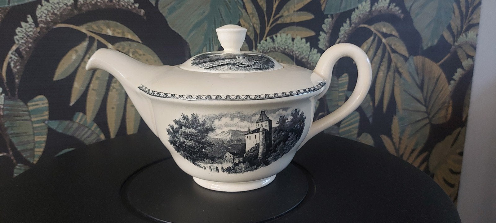 theepot landschap van societé ceramique maestricht, Ophalen of Verzenden