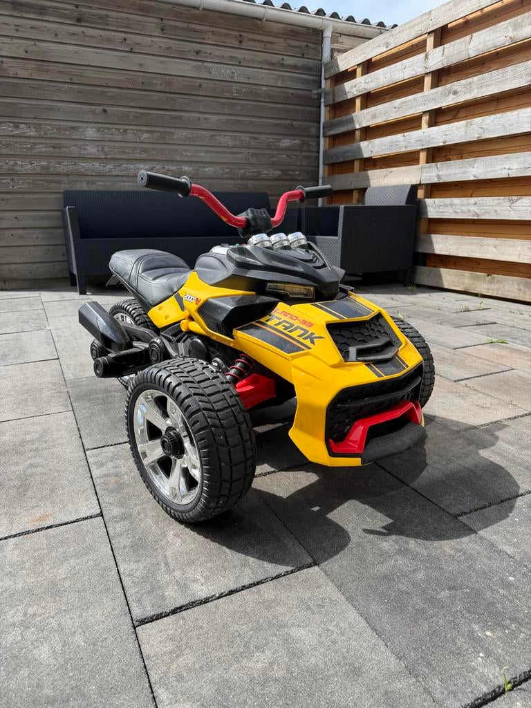 Elektrische kinderquad/ elektrische auto, Ophalen of Verzenden, Gebruikt
