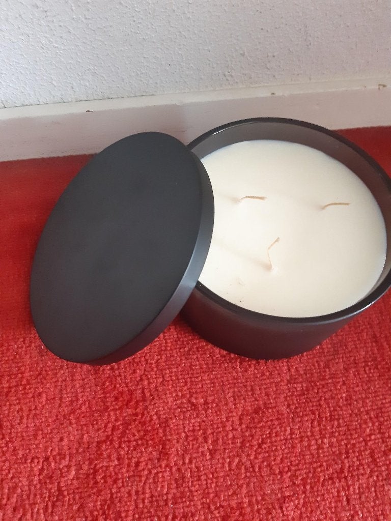 geurkaars Senza sandalwood en amber, Overige materialen, Nieuw, Ophalen of Verzenden, Grijs