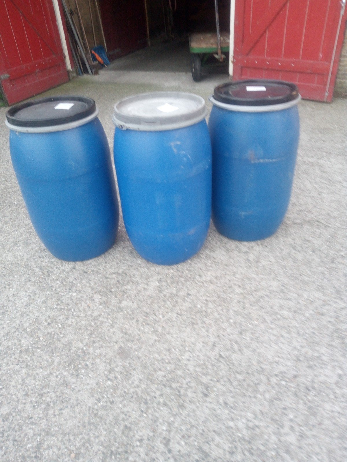 200 liter regenton tonnen opslagton gebracht, Ophalen, Gebruikt