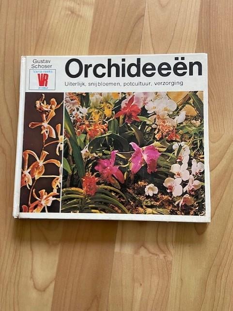 Orchideeen - Gustav Schoser, Boeken, Natuur, Ophalen of Verzenden, Gelezen, Bloemen, Planten en Bomen
