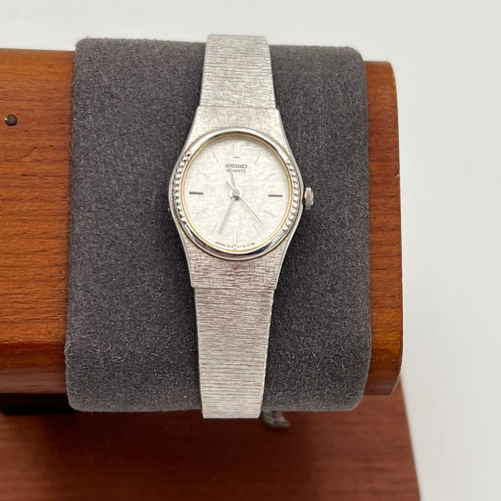 Seiko Quartz Dameshorloge Vintage Jaren ’80 Zilverkleur, Sieraden, Tassen en Uiterlijk, Horloges | Dames, Ruilrijk, Zo goed als nieuw