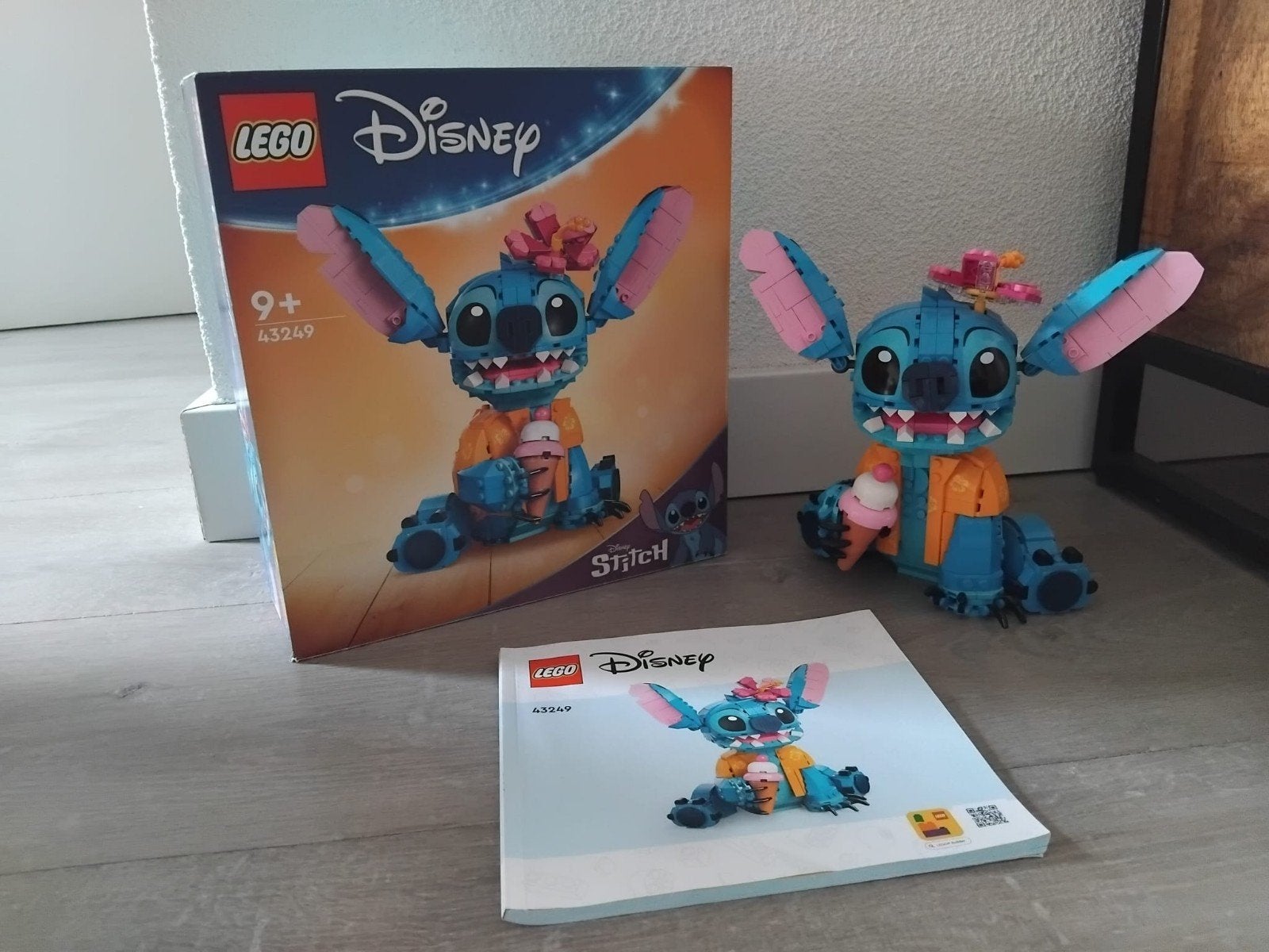 LEGO Disney Stitch 43249 - Zo goed als nieuw, Compleet, Lego, Ophalen of Verzenden, Zo goed als nieuw