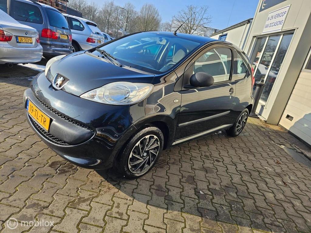 Peugeot 107 1.0-12V XR, Voorwielaandrijving, Gebruikt, 765 kg, Origineel Nederlands