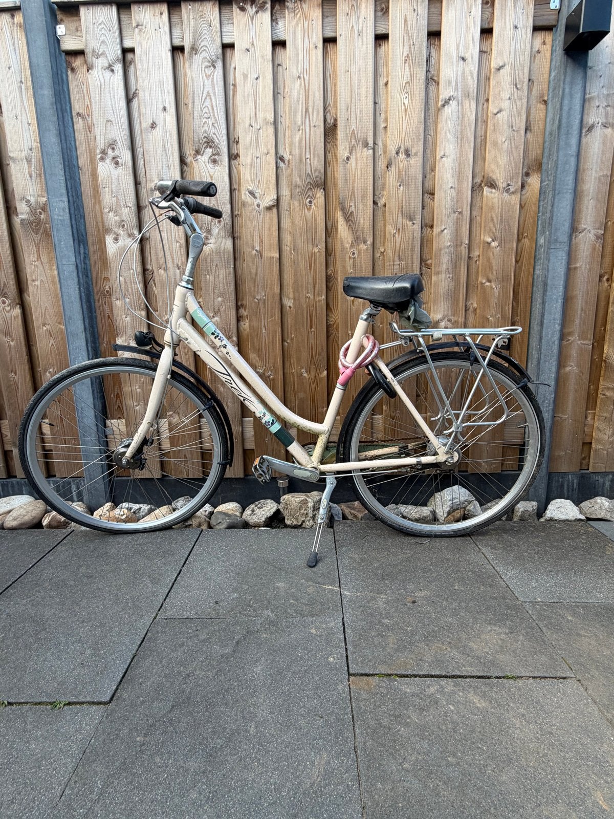 Opknapfiets met twee lekke banden, Gebruikt, Velgrem, 50 tot 53 cm, Ophalen