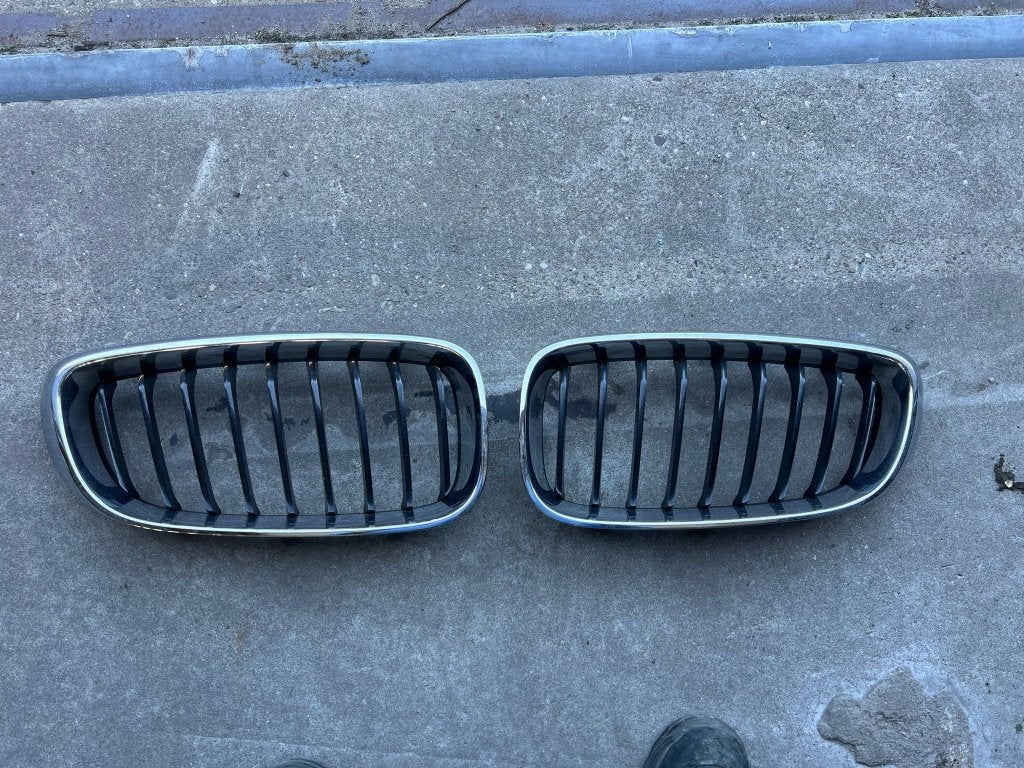 gril 3-serie gt f34 chroom/zwart links rechts 2012-2018, Auto-onderdelen, Gebruikt, Duitsland, Voor, Bmw