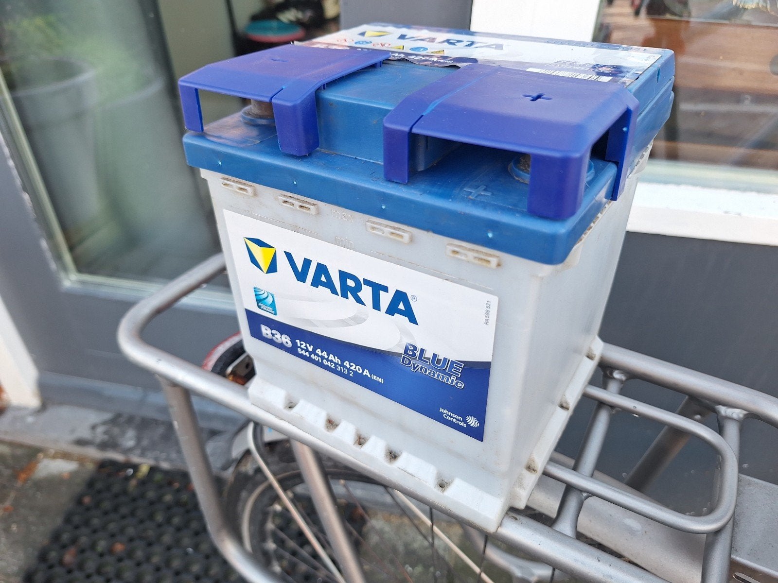 Varta Blue Dynamic B36 12V 44Ah 420A accu, Gebruikt, Universele onderdelen