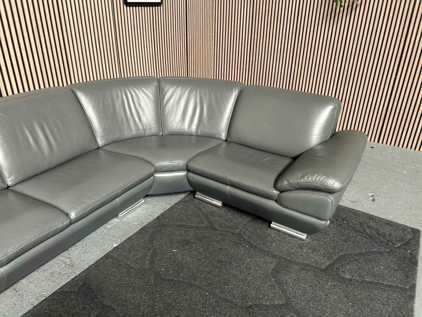 GRATIS LEVERING Calia Italia Hoekbank 280X220 GEREINIGD, Huis en Inrichting, 250 tot 300 cm, Hoekbank, Leer, Ophalen of Verzenden