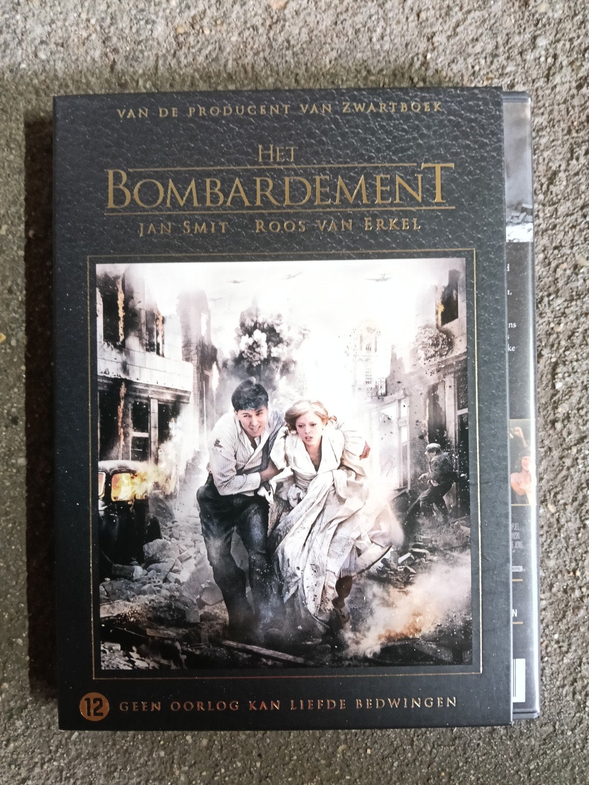 Het bombardement, Nederlands, Zo goed als nieuw, 1940 tot 1960, Oorlog