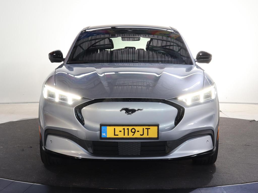 Ford Mustang Mach-E Extended AWD 98 kWh | Panoramadak | 360, Auto's, Automaat, Gebruikt, 750 kg, Origineel Nederlands