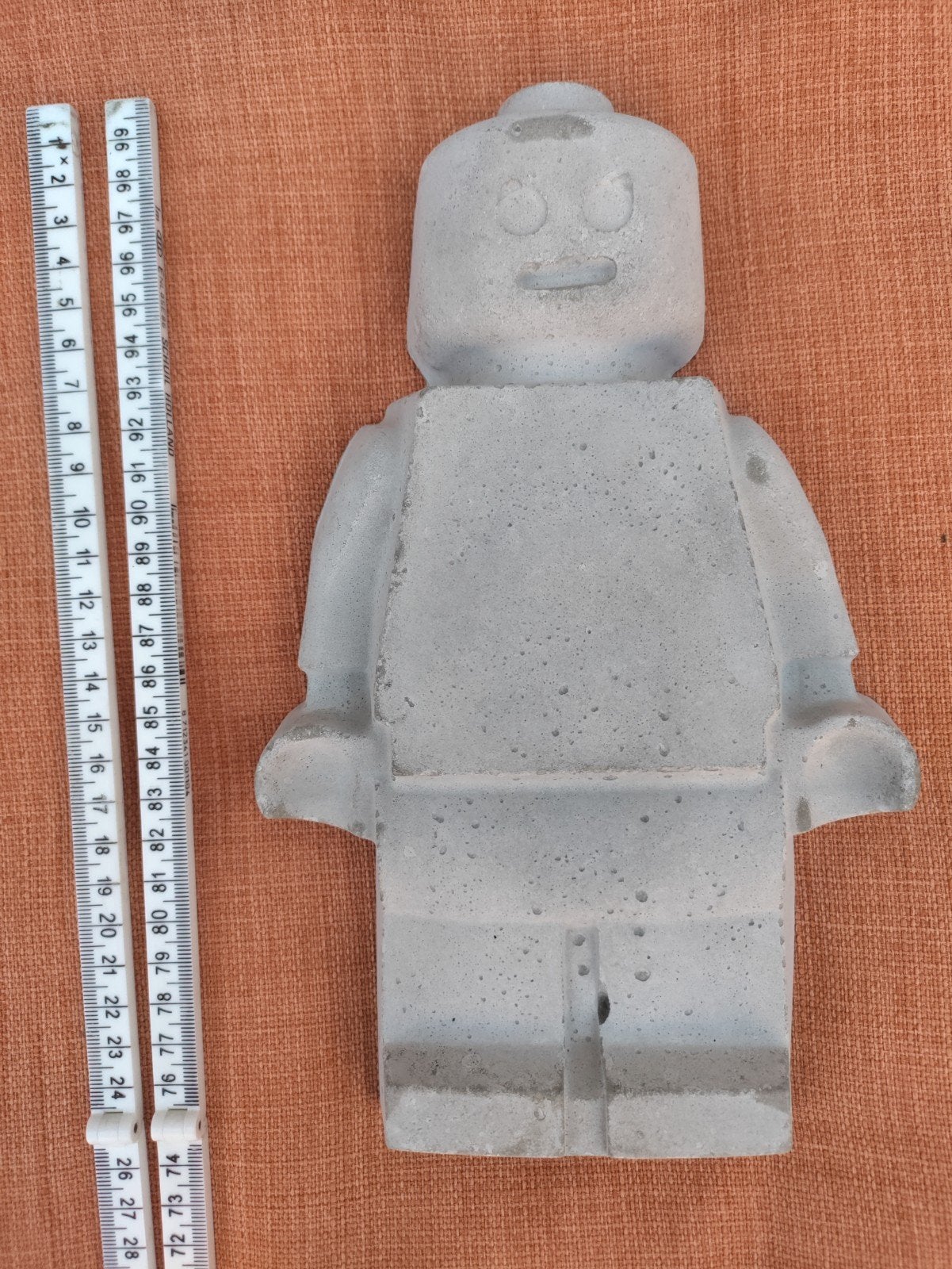 Betonnen Lego poppetje - Decoratie, Nieuw, Ophalen of Verzenden, Grijs, Steen/keramiek