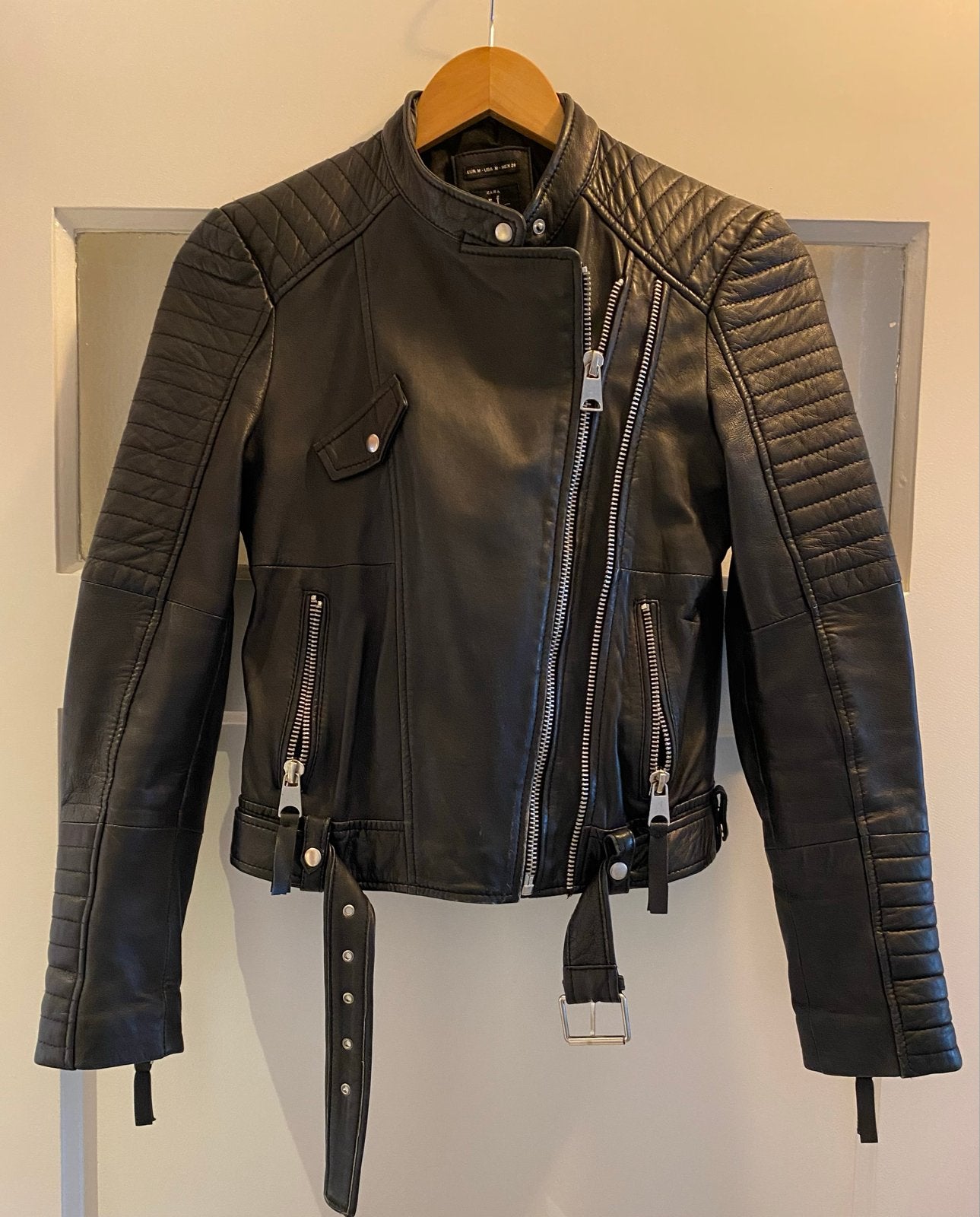 Zara TRF Leren Bikerjack Zwart Maat M, Ophalen of Verzenden, Zo goed als nieuw, Maat 38/40 (M), Zwart
