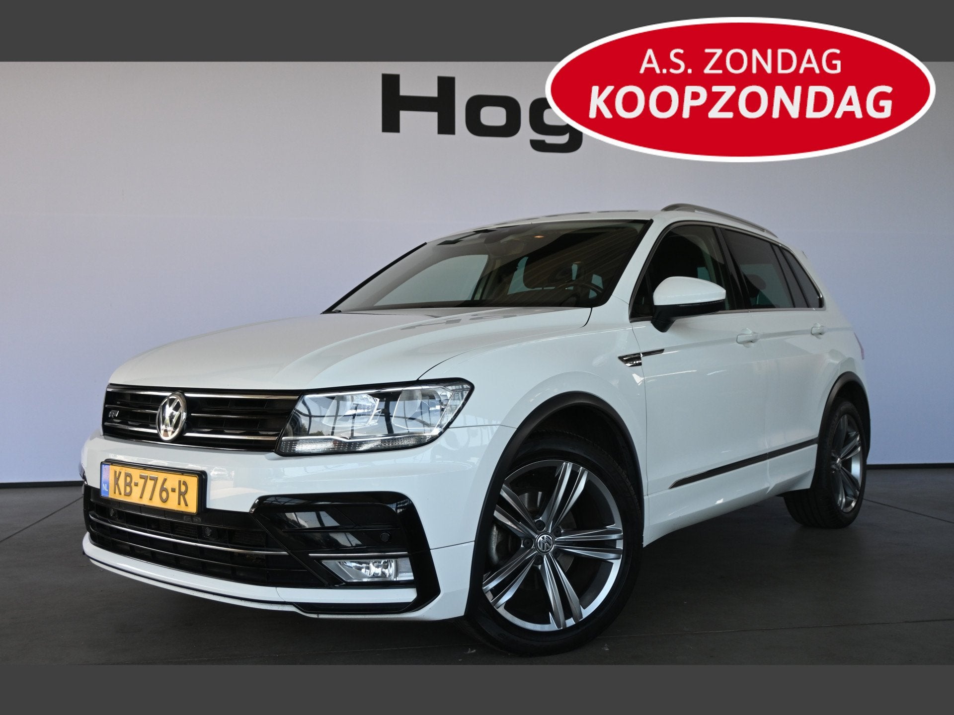 Volkswagen Tiguan 1.4 TSI Highline R-Line Clima Navigatie Ca, Voorwielaandrijving, Stof, Gebruikt, 4 cilinders
