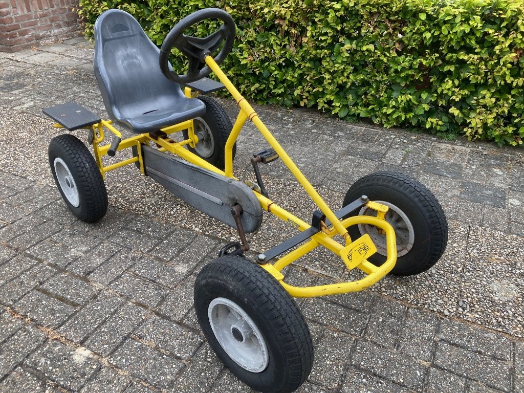 2x Skelter Berg Geel/Zwart samen voor Eur 150,00, Ophalen, Gebruikt, Berg, Vrijloopautomaat