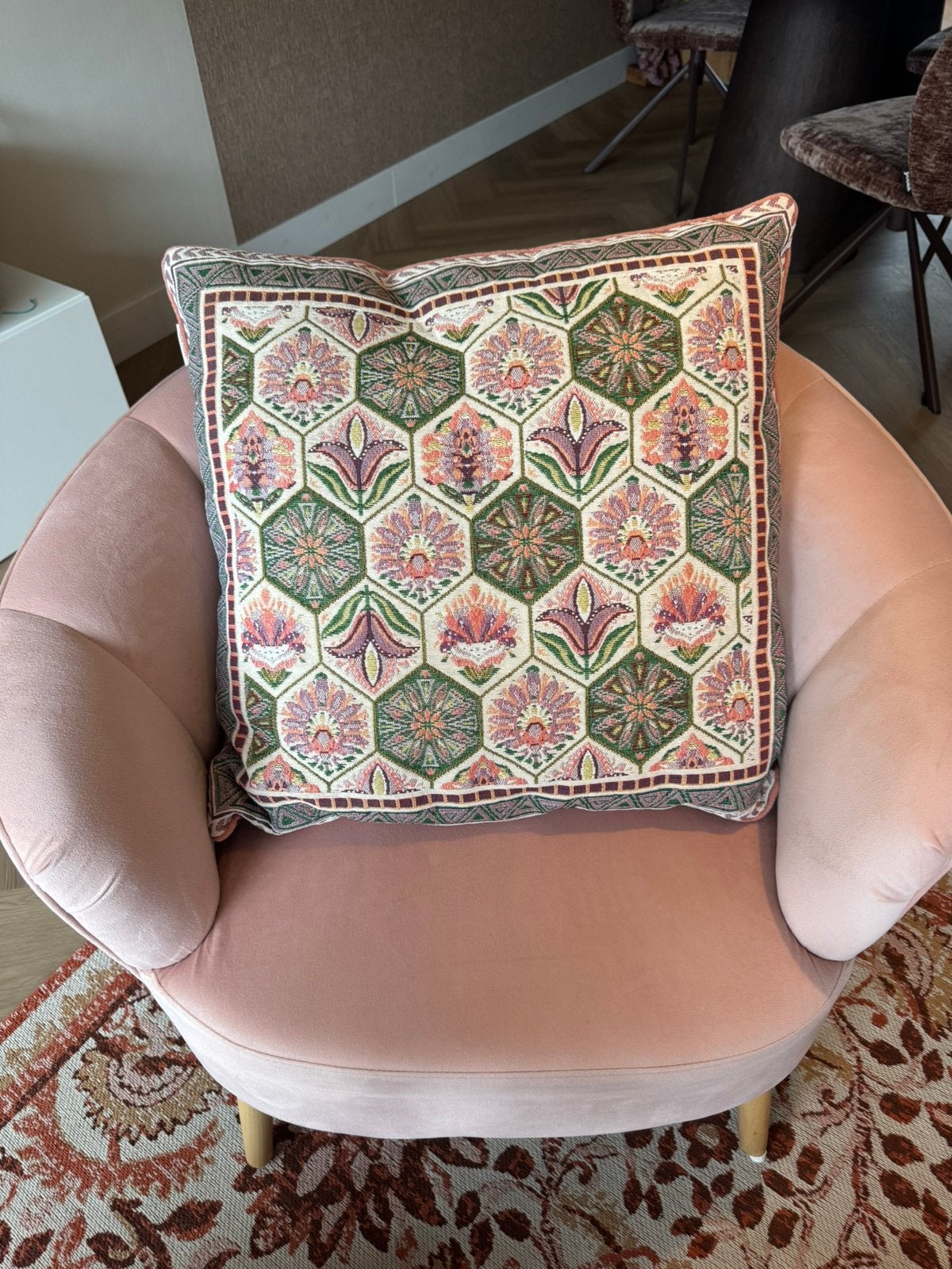Sissyboy sierkussen groot (50cm), Huis en Inrichting, Woonaccessoires | Kussens, Ophalen of Verzenden, Zo goed als nieuw, Roze