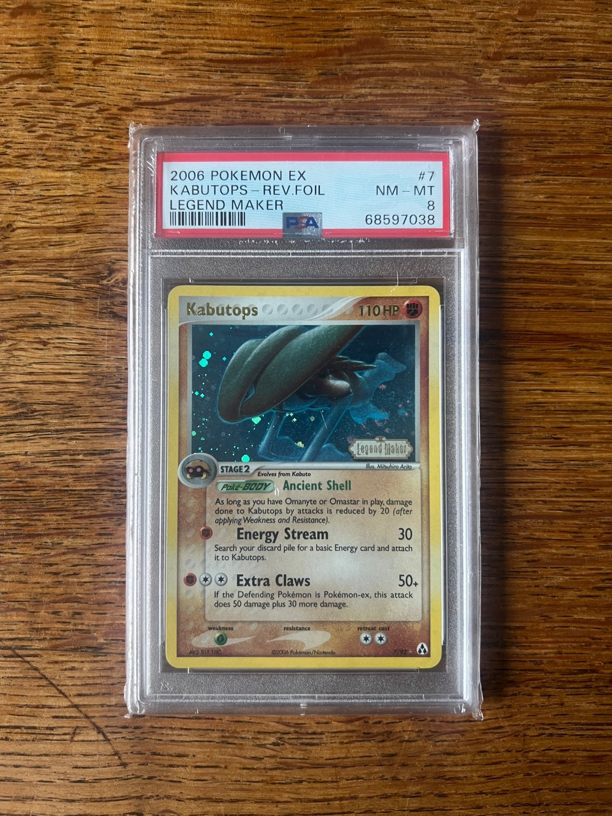 Kabutops stamped Legend Maker psa 8, Ophalen of Verzenden, Nieuw, Losse kaart, Foil