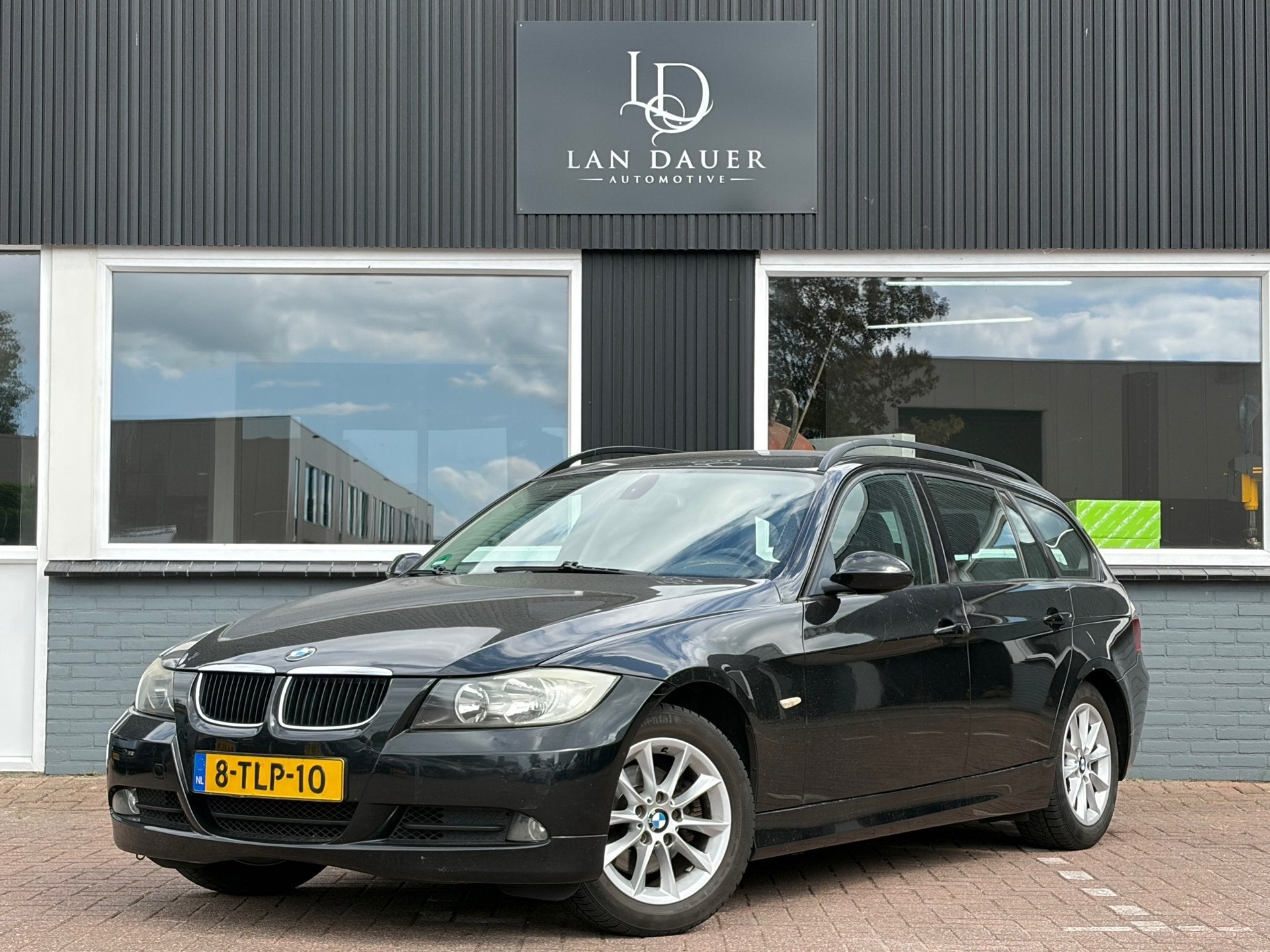 BMW 3-serie Touring 320i High Executive / Automaat / Leder /, Automaat, Achterwielaandrijving, 4 cilinders, 150 pk