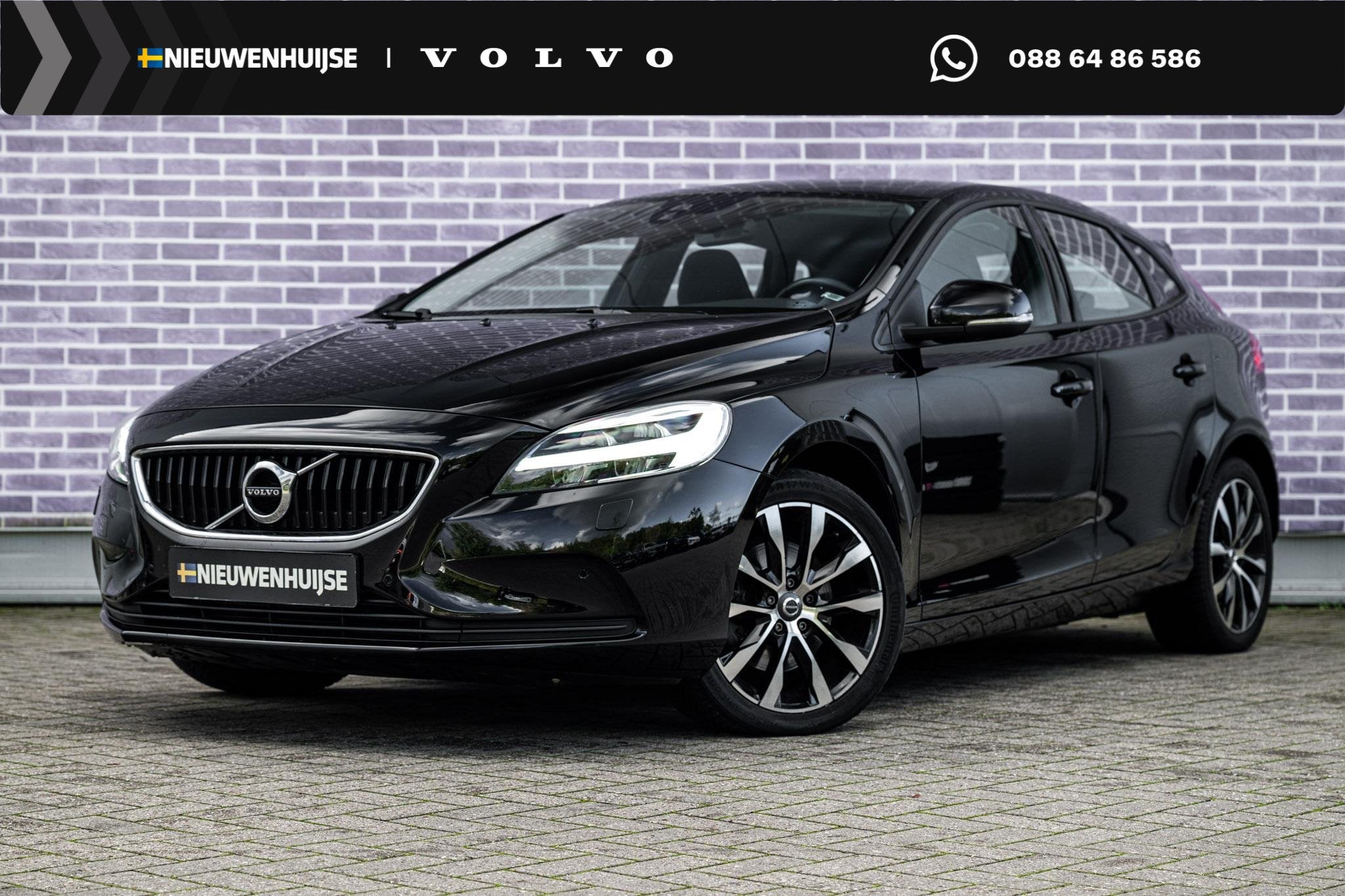 Volvo V40 2.0 T3 Edition+ | Trekhaak | Achteruitrijcamera |, Postbus 16
4153 ZG  Beesd, NL, 1969 cc, Zwart, Volvo Nederland B.V.