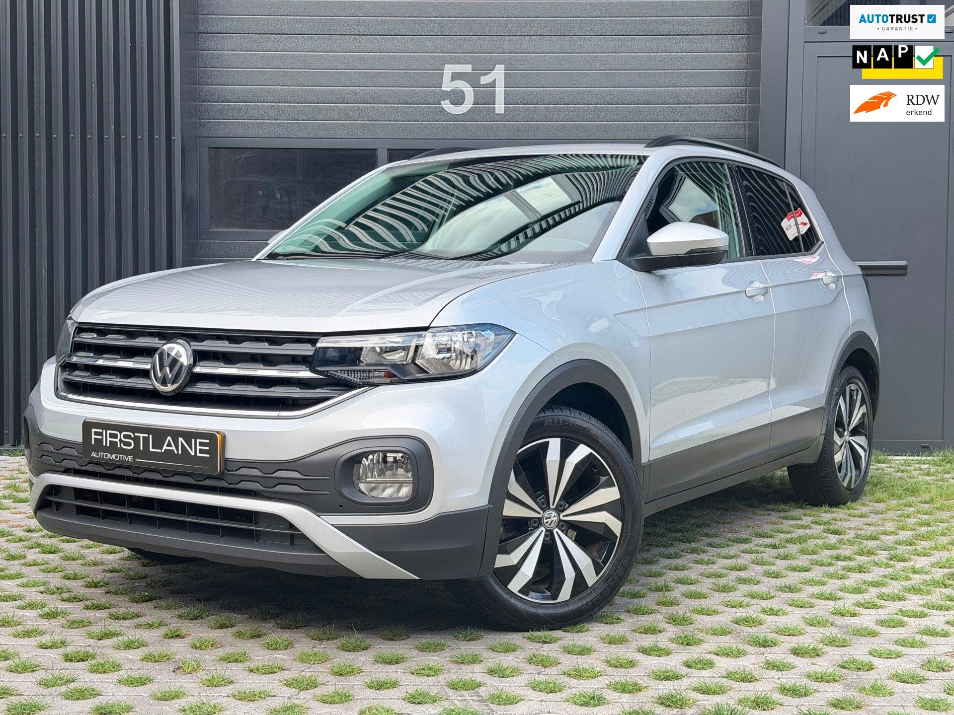 Volkswagen T-Cross 1.0 TSI Life | Carplay | LaneAssist | ACC, Auto's, Voorwielaandrijving, T-Cross, Euro 6, 95 pk