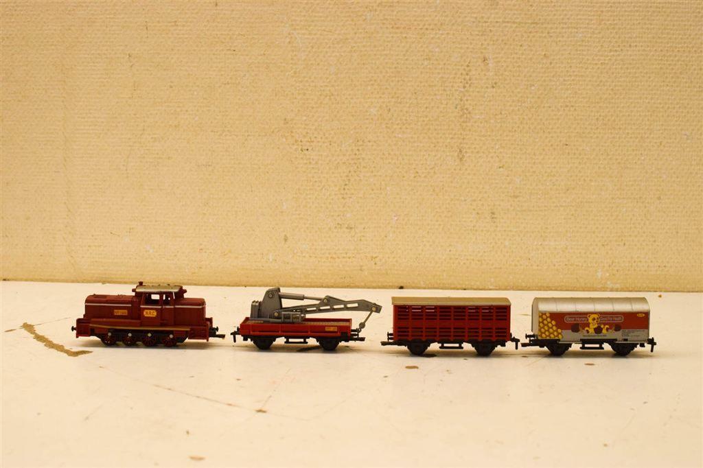 4 stuks 3 wagons en 1 locomotief 50644, Wisselstroom, Gebruikt, Wagon, Ophalen of Verzenden