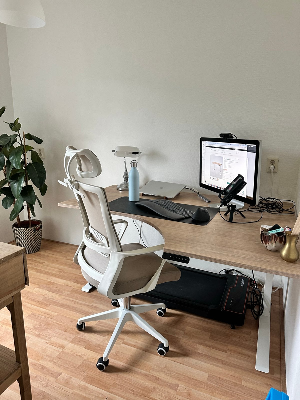 Premium Zit-sta Wingbureau Eiken 160x120cm Wit Onderstel, Ophalen, Zit-sta bureau, Elektrisch, Spaanplaat of MDF