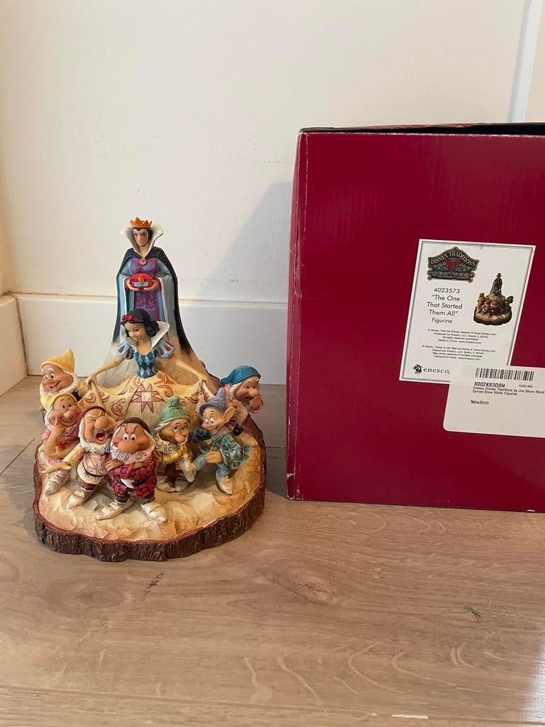 Disney traditions Jim shore sneeuwwitje cbh Carved by Heart, Ophalen of Verzenden, Sneeuwwitje of Doornroosje, Zo goed als nieuw