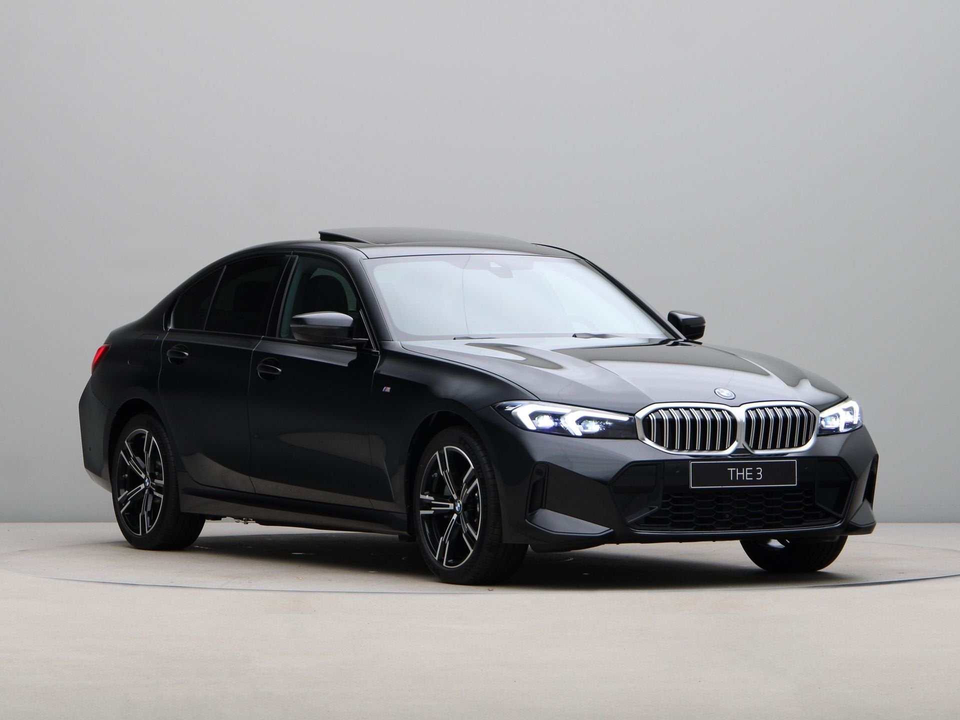 BMW 3 Serie 330e (bj 2025, automaat), Auto's, Automaat, Achterwielaandrijving, 4 cilinders, Met garantie (alle)