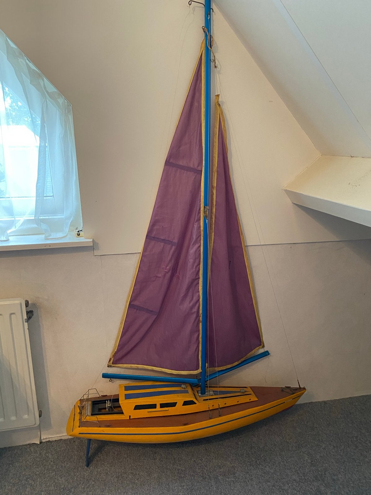 Handgemaakt polyester zeilboot model - 90 cm, Ophalen, Gebruikt, Groter dan 1:32, Overige merken
