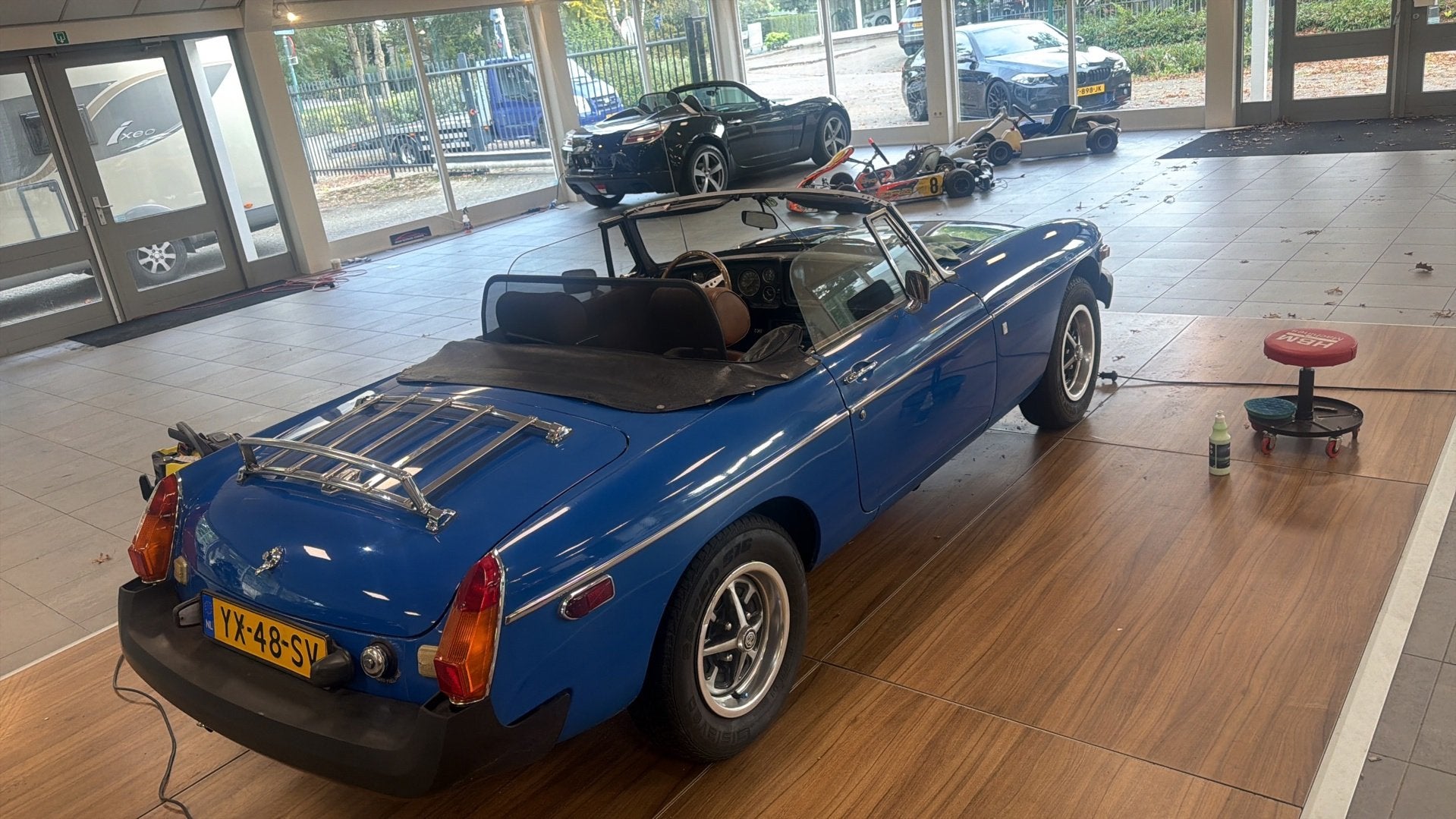 MG B type 1.8 Roadster alle facturen aanwezig recent groot o, Auto's, B, Achterwielaandrijving, Gebruikt, Blauw