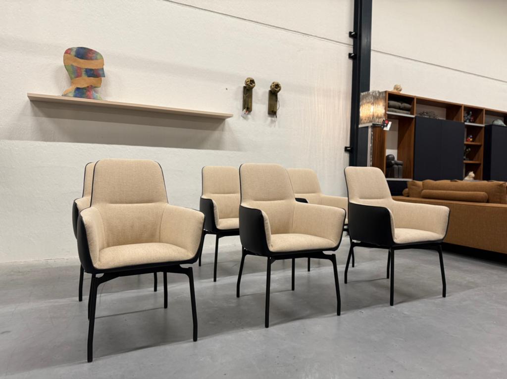 6 Nieuw Leolux Gyon Hoog eetkamerstoelen zwart leer stof, Huis en Inrichting, Stoelen, Leolux, Zwart, Nieuw, Ophalen of Verzenden