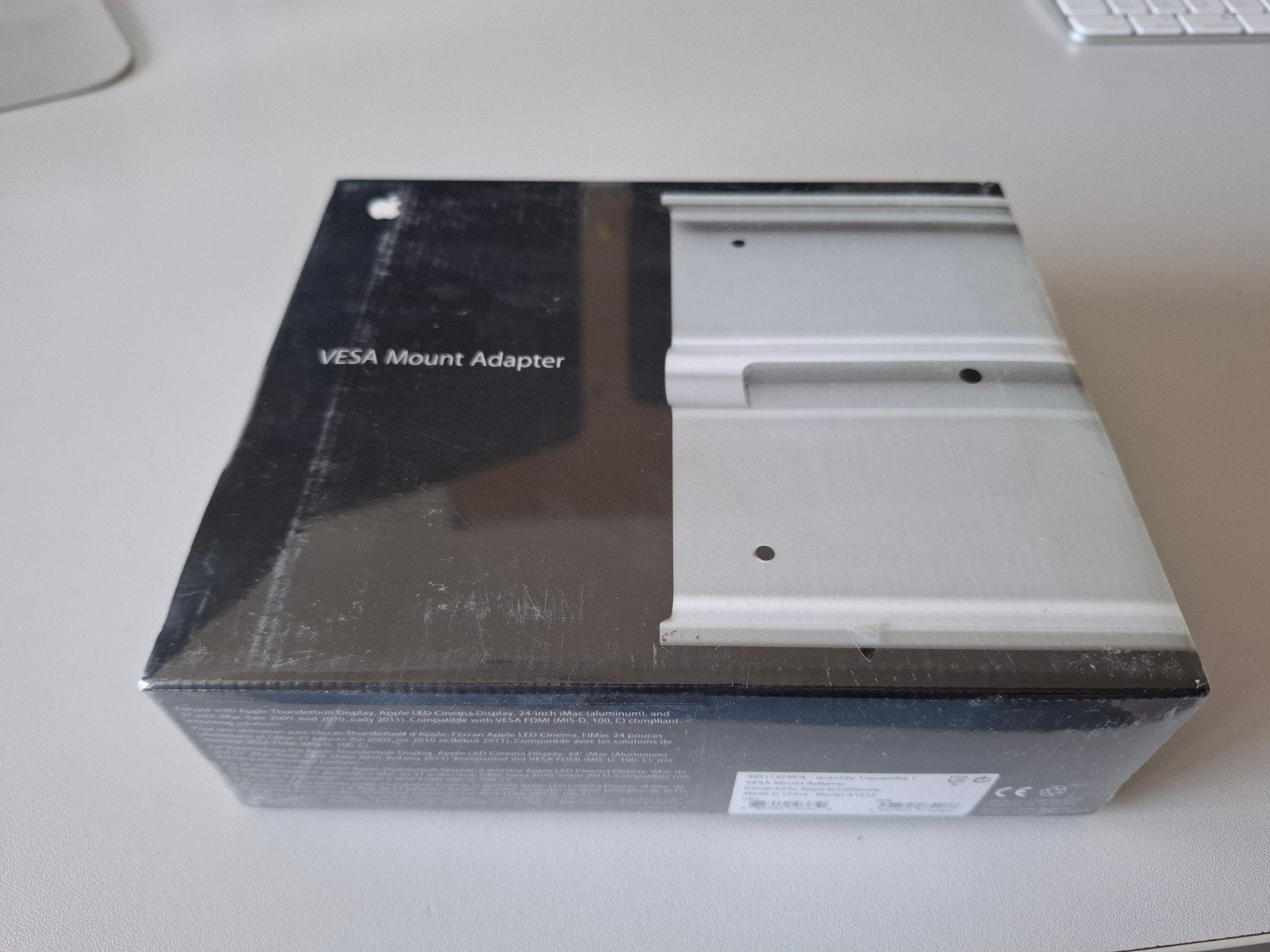 Apple VESA Mount Adapter MD179ZM/A - Nieuw in doos, Computers en Software, Monitoren, Nieuw, Ophalen of Verzenden, Overige typen