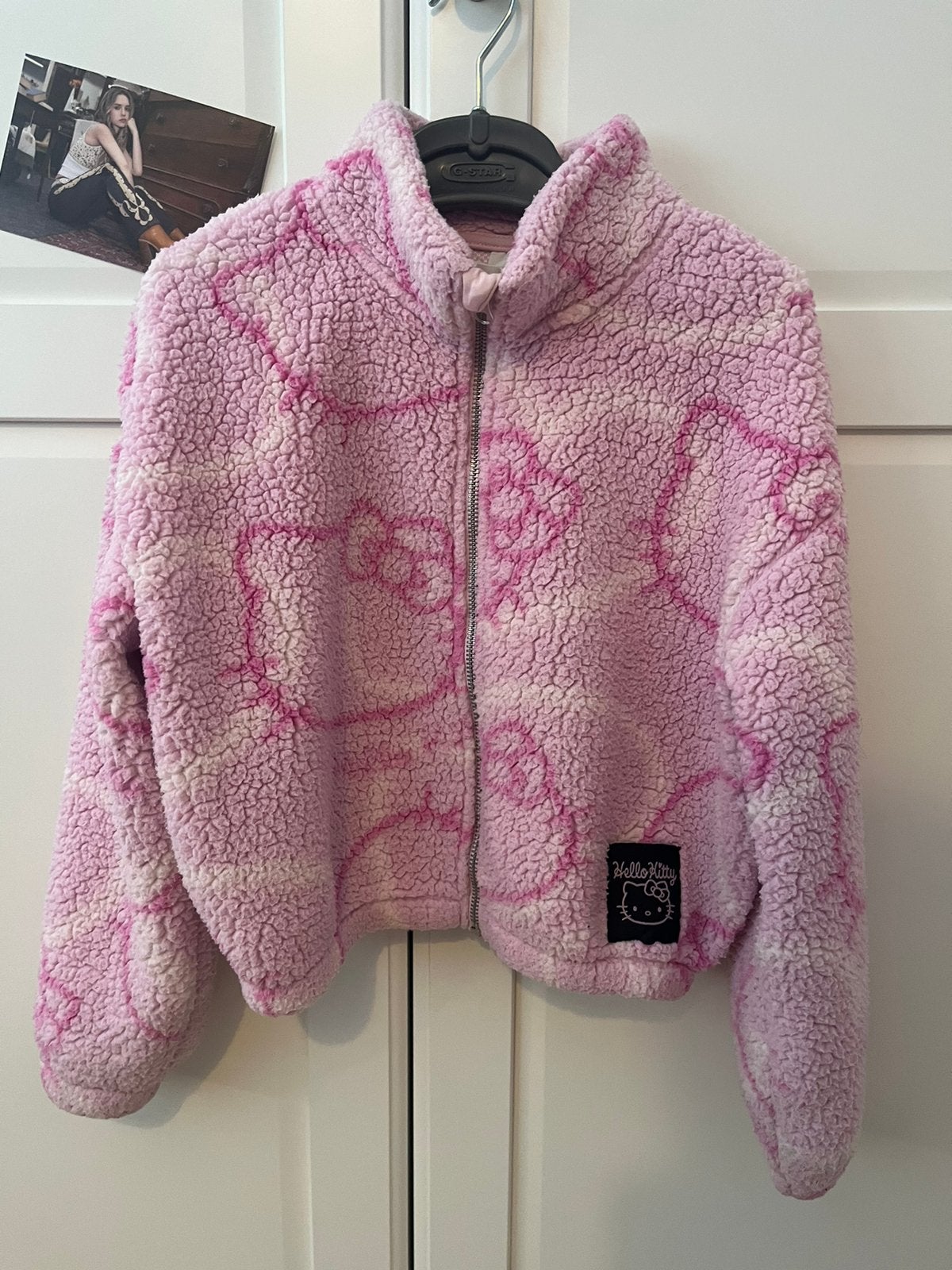 Hello kitty vest 3,00 euro, Ophalen, Zo goed als nieuw, Meisje, Trui of Vest