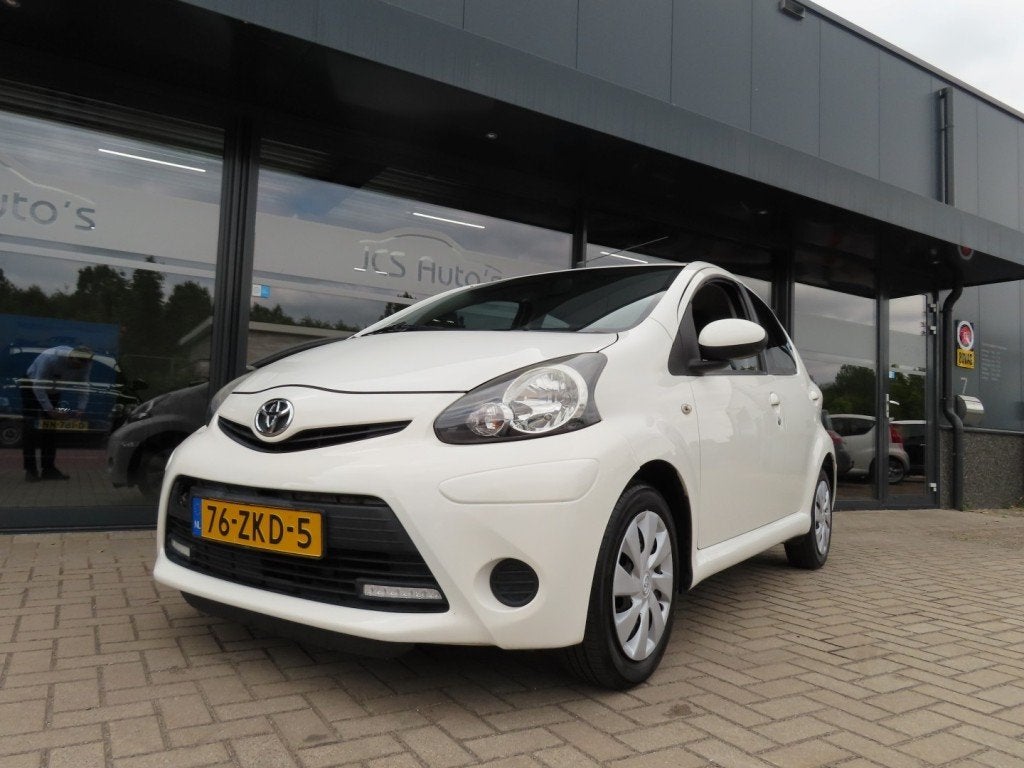 Toyota AYGO 1.0 VVT-I Aspiration Airco 5 Deurs 2012, Auto's, Toyota, Voorwielaandrijving, Euro 5, Gebruikt, 4 stoelen