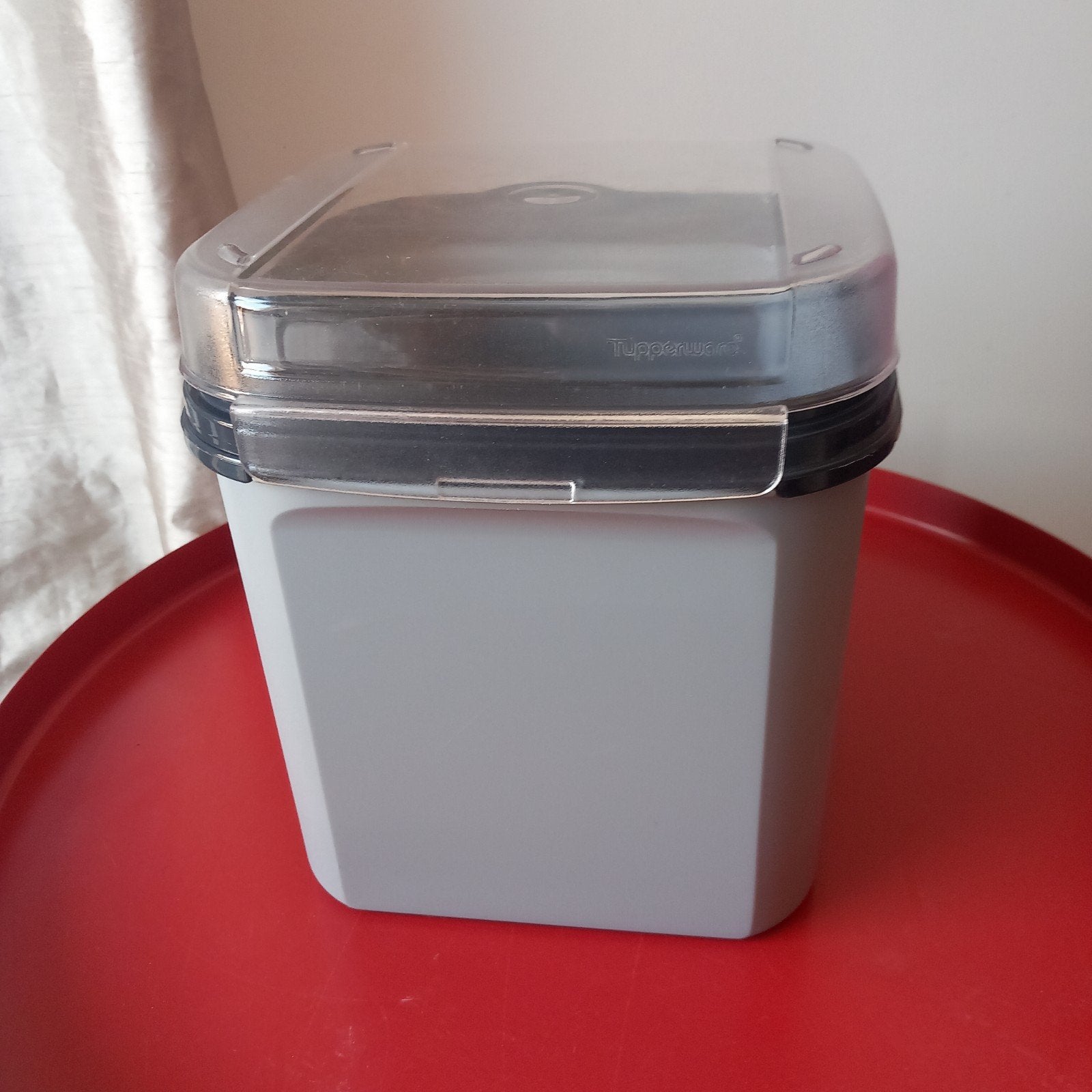 Tupperware voorraadbus 4 liter, Ophalen of Verzenden, Zo goed als nieuw, Bus of Trommel, Luchtdicht