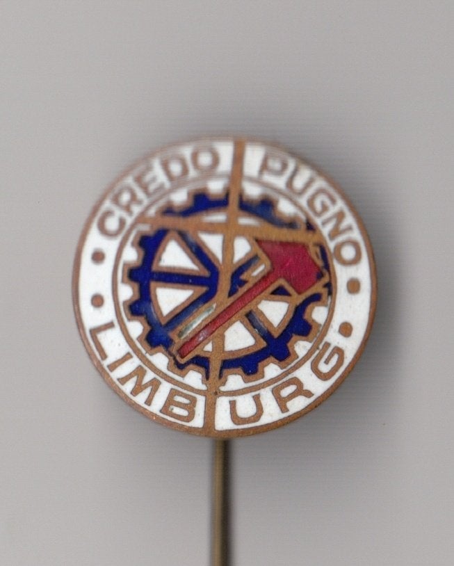 Christendom Credo Pugno Limburg speldje, Gebruikt, Niet vindbaar, Niet vindbaar, Speldje of Pin