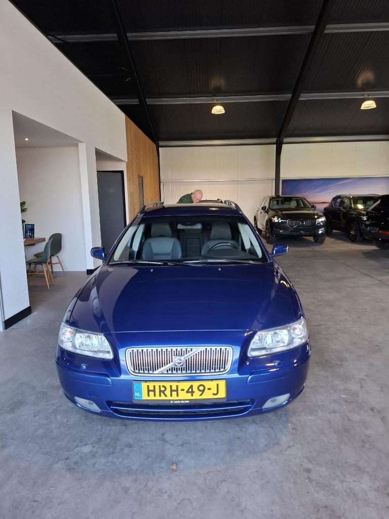 Volvo V70 2.5 T 2005 Blauw Ocean Race, Voorwielaandrijving, 1800 kg, Zwart, Blauw