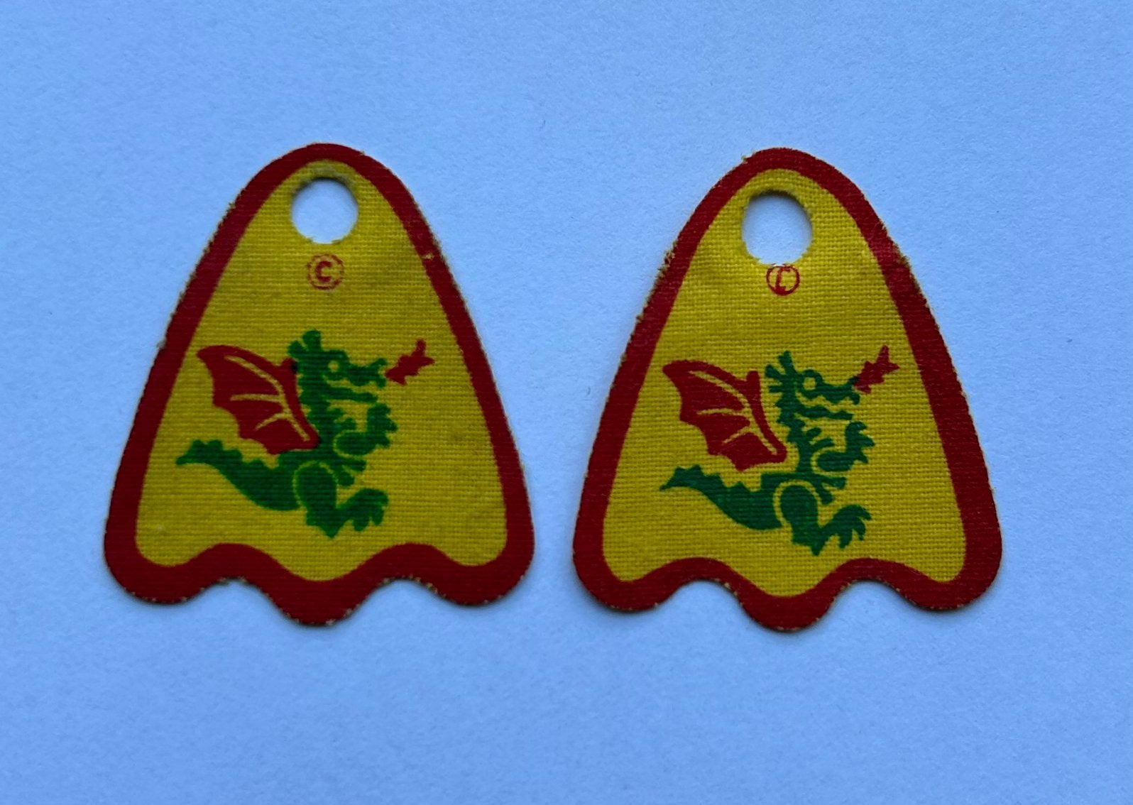 Lego Dragonmaster cape (2x), Gebruikt, Verzenden, Lego, Accessoire