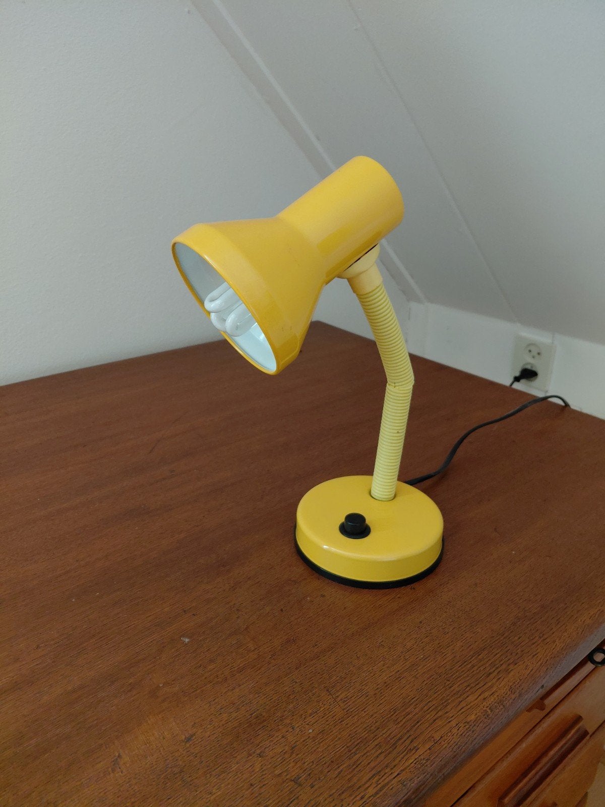Gele bureaulamp met flexibele arm, Bureaulamp, Gebruikt, Overige merken, Geel