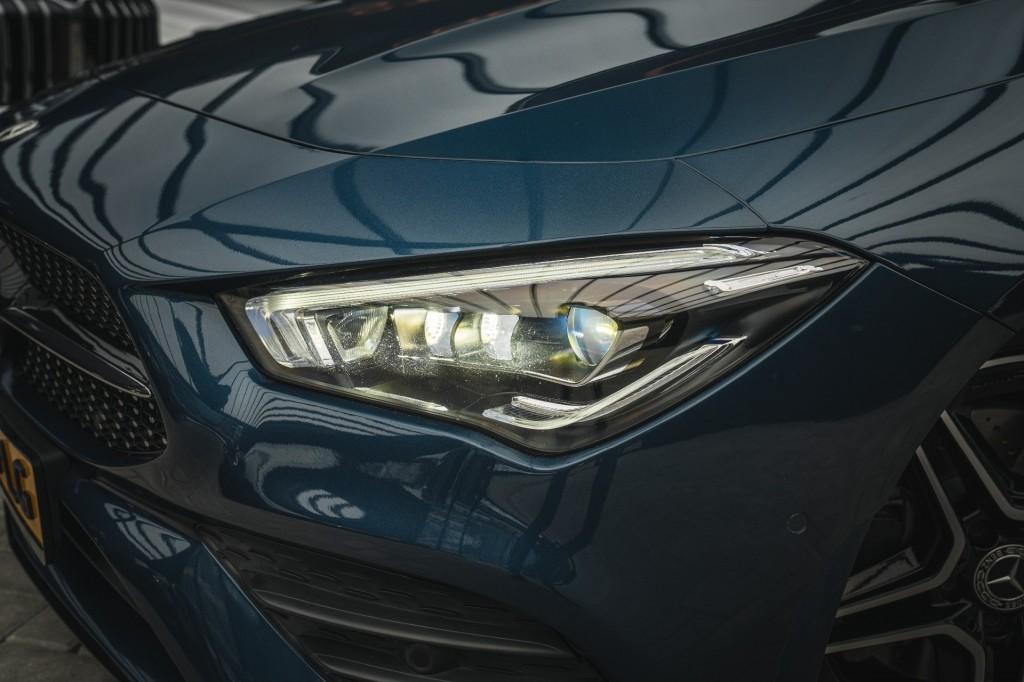 Mercedes-benz CLA-KLASSE AMG LINE, Carplay, 360, CLA, 730 kg, Gebruikt, 4 cilinders