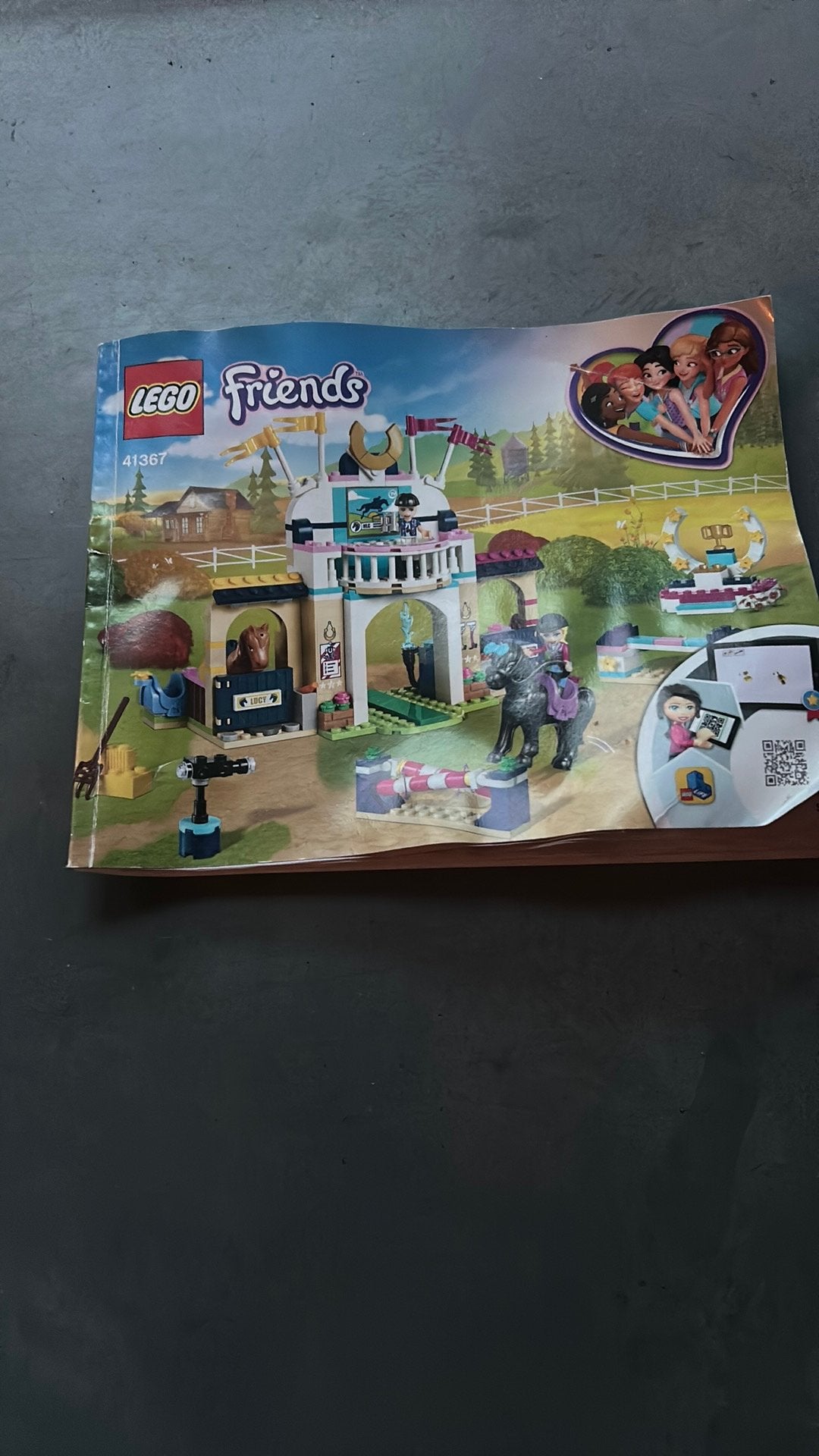 LEGO Friends paardenmanege 41367, Ophalen of Verzenden, Zo goed als nieuw
