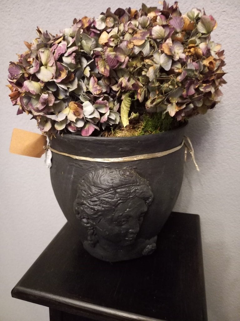 Bloempot met vrouwenhoofd, Ophalen, Rond, Zo goed als nieuw, Metaal