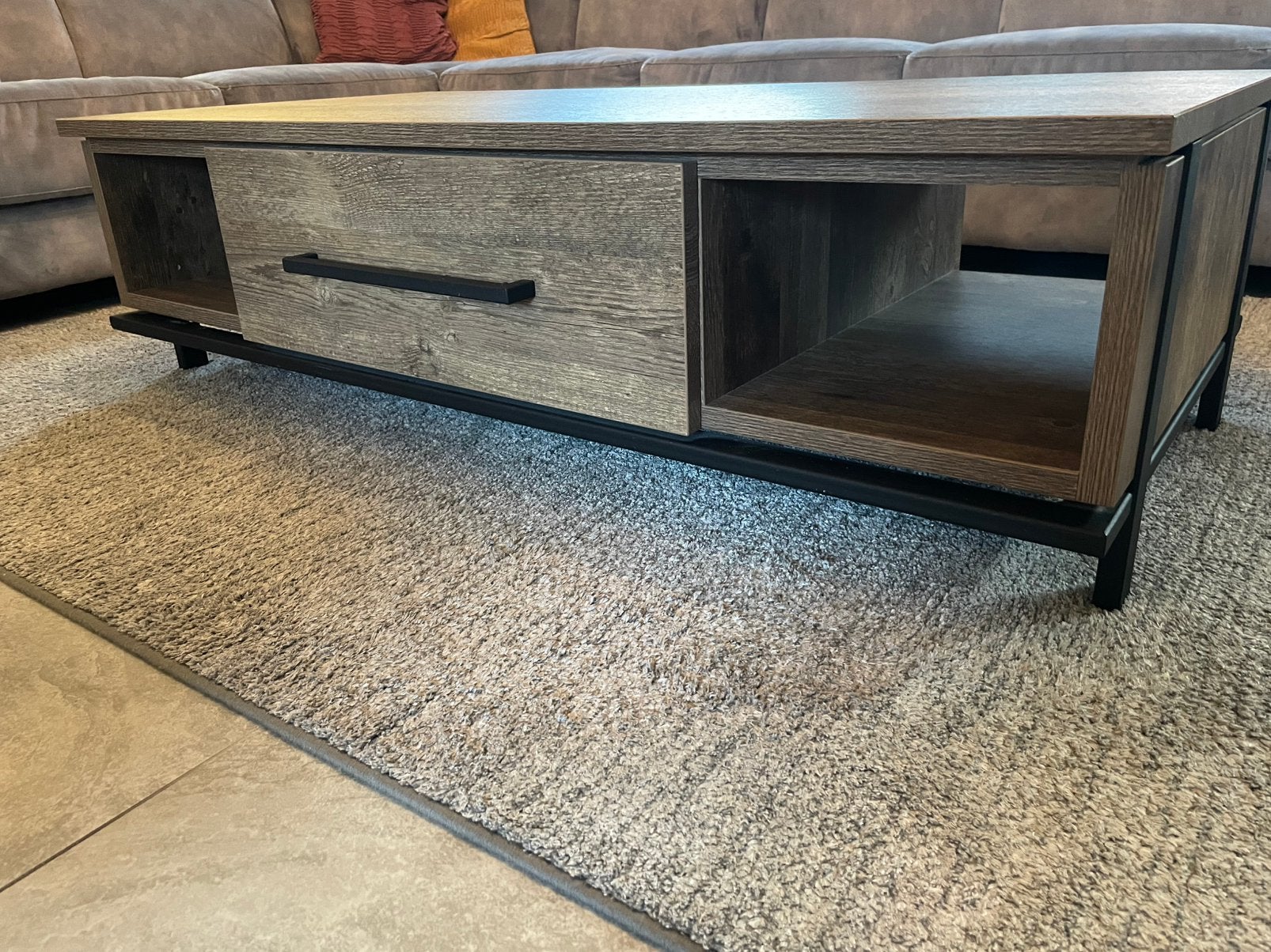 Industriële salontafel, Huis en Inrichting, Ophalen, Zo goed als nieuw, 50 tot 100 cm