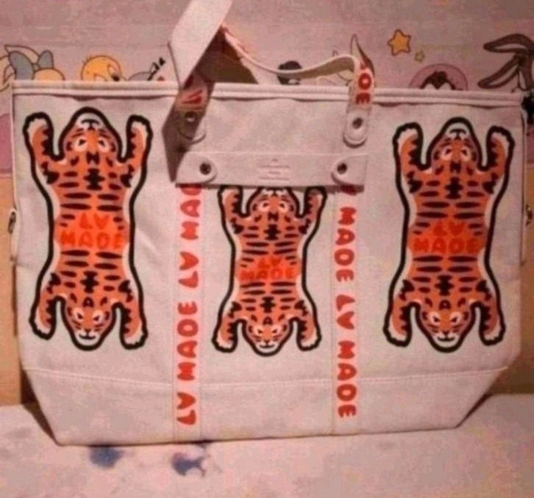 Nieuwe big shopper. Kleur is iets lichter., Sieraden, Tassen en Uiterlijk, Ophalen of Verzenden, Nieuw, Beige, Shopper