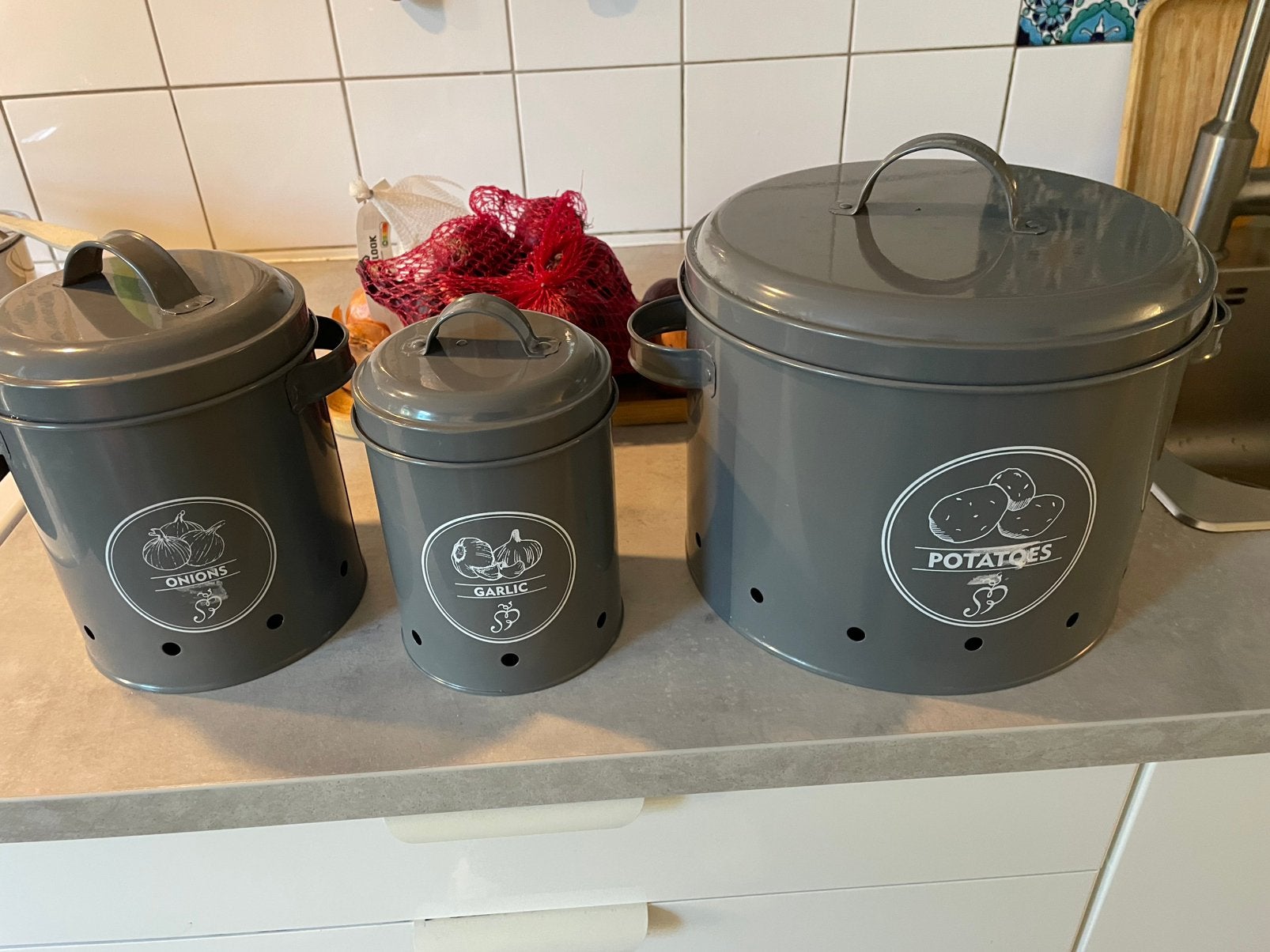 Bewaarblikken voor aardappelen, uien en knoflook, Ophalen, Gebruikt